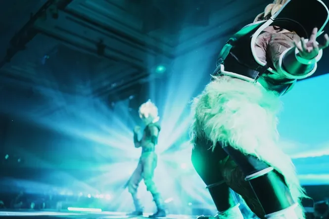 Bạn không phải cosplayer thi đấu. Bạn là nghệ sĩ giải trí. Hãy biết sự khác biệt.